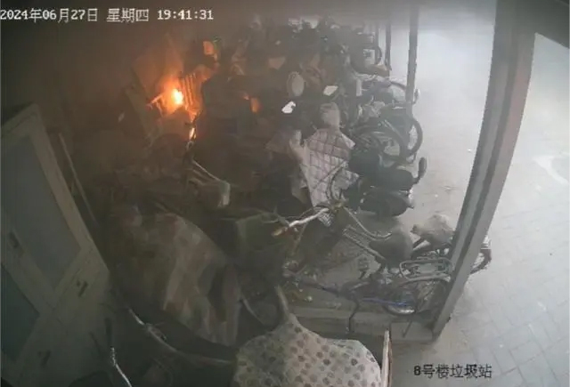 車棚堆積雜物引發火災事故 家庭火